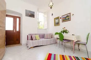 Klara Apartament *